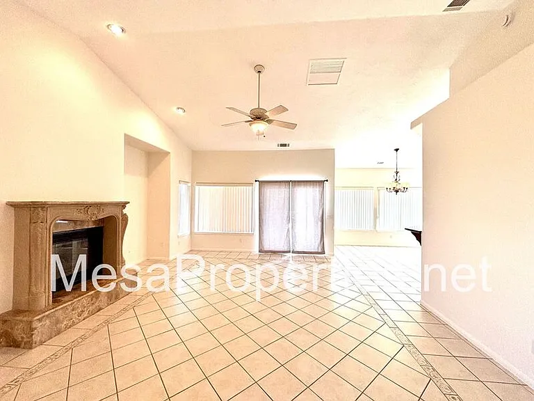 18195 Harbor Dr — Photo 5