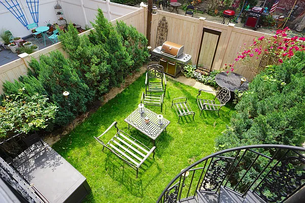 Rented by Compass | media 1