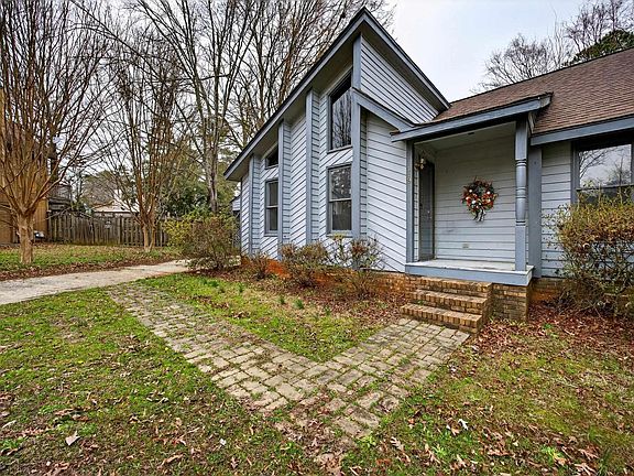 2nd image of 119 Logan Rock Ct
