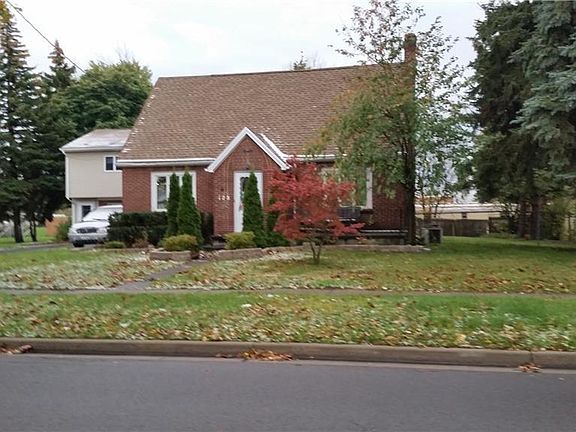 2nd image of 128 Laverack Ave