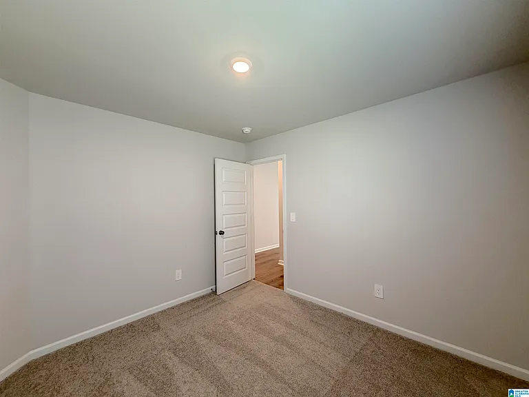 128 Challenger Way — Photo 27