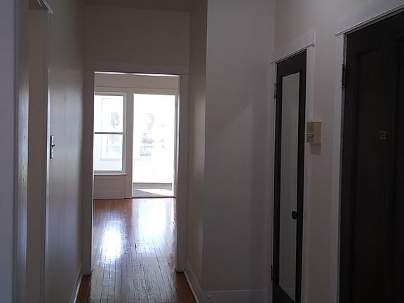 4th image of 2427 W Touhy Ave #1E