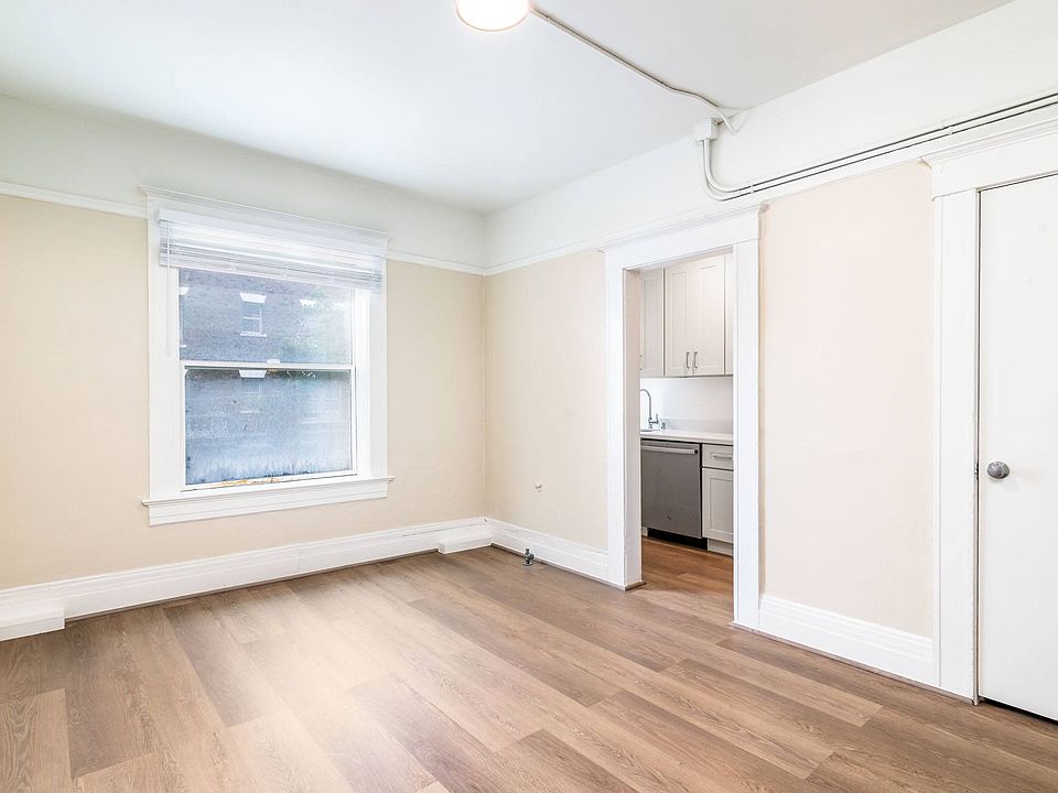 1st image of 1008 Larkin St #211