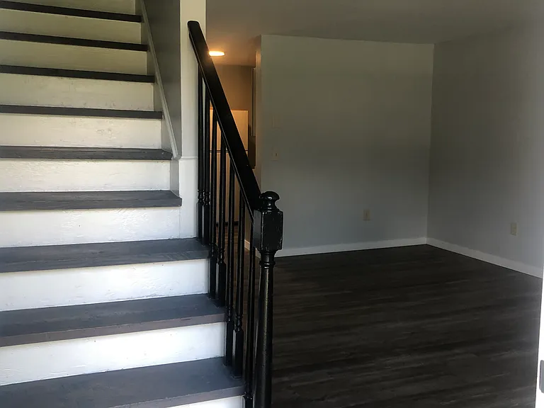 395 W Fulton St #D — Photo 2