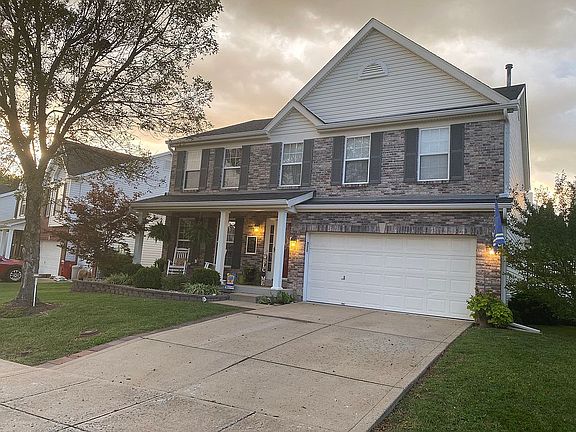 3rd image of 5866 Birchmont Place Dr