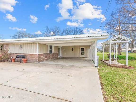 4th image of 1016 Will Guidry Rd