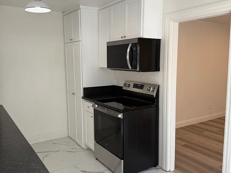 2830 Coloma St #7 — Photo 5