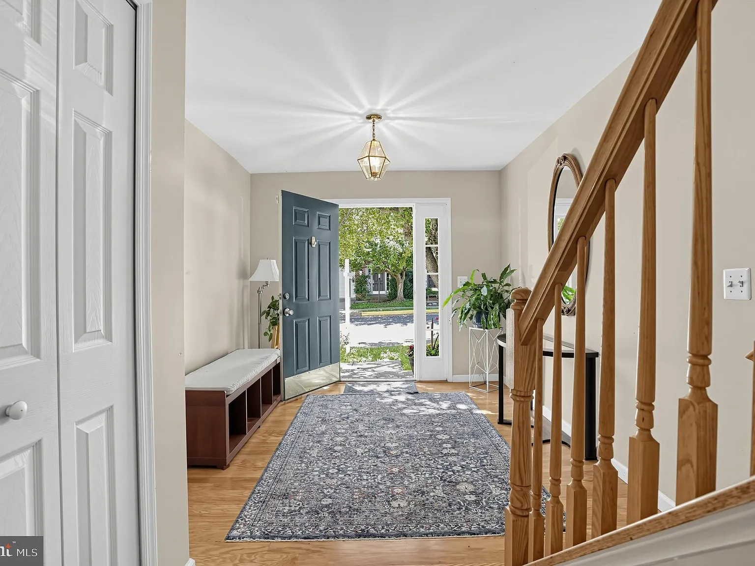 3 bed, 4.0 bath, 2829 sqft, $3,550 — Photo 3