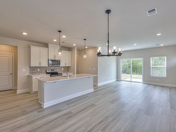 3rd image of 325 Almont Dr