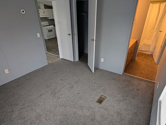 5th image of 292 W Skyline Dr #242