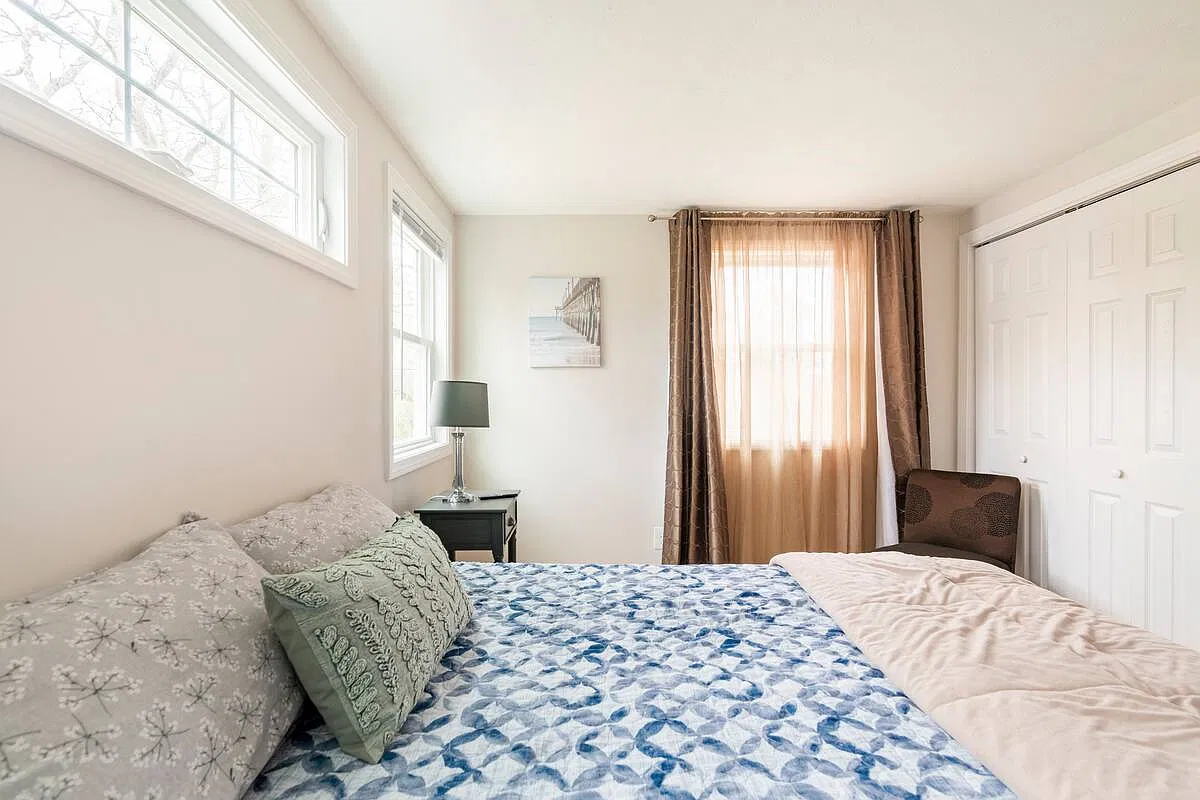 4 bed, 1850 sqft, $1,100 — Photo 2