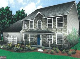 211 Pembroke Ridgewood Dr, Reading, PA 19607