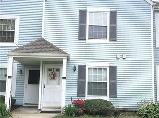 356 Artist Lake Dr, Middle Island, NY 11953