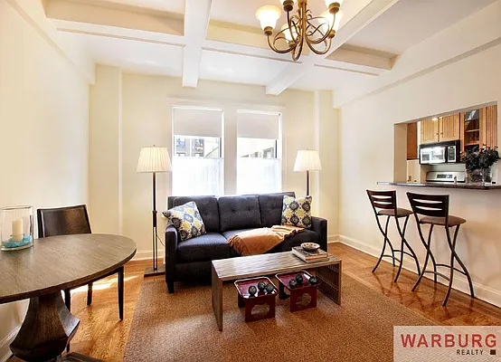 Sold by Warburg | media 16