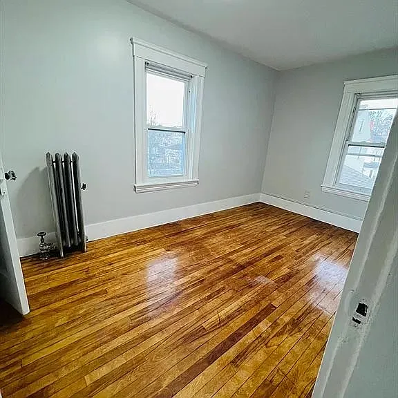 S Chestnut St, Haverhill — Photo 2