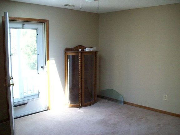 2nd image of 4125 Stillwood Cir