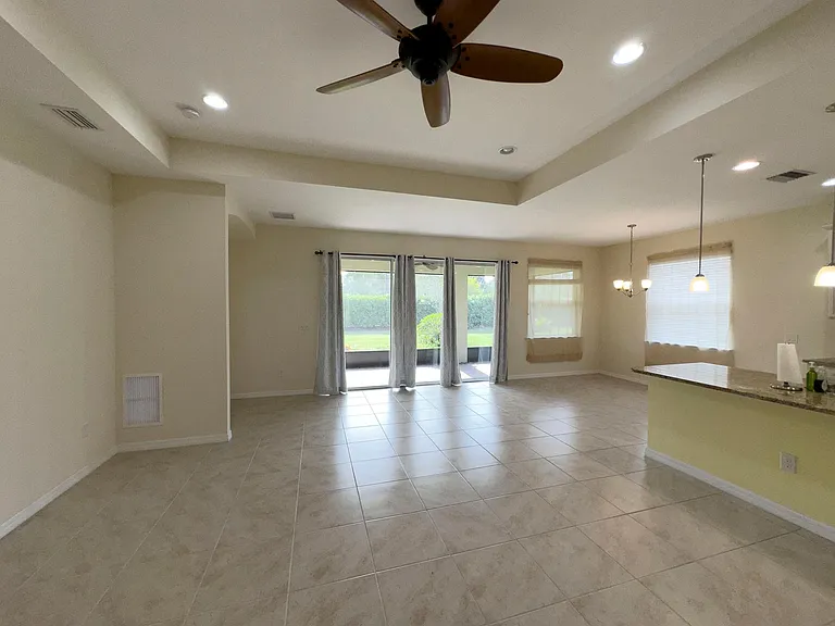 11487 Blackfin St — Photo 9