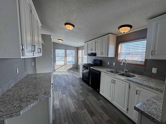 4th image of 9228 Garrett Trail Dr #373