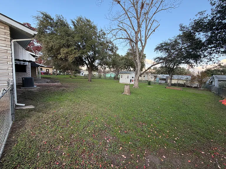 2606 Tillie Dr — Photo 17