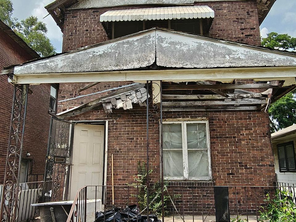 1st image of 216 Ellsworth St