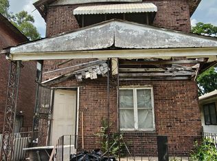 216 Ellsworth St, Gary, IN 46404