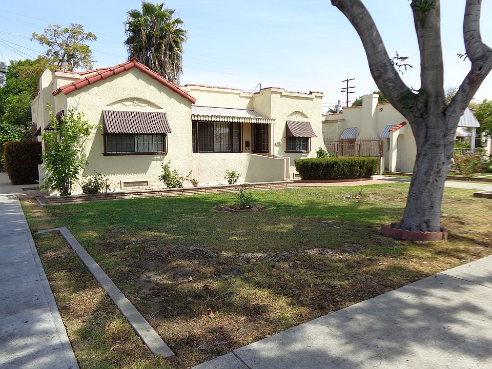 2nd image of 3013 California St
