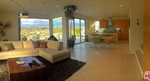 2nd image of 4227 N Scandia Way