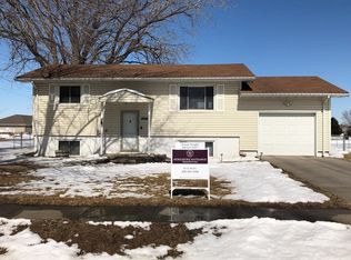 4048 Reed Rd, Grand Island, NE 68803