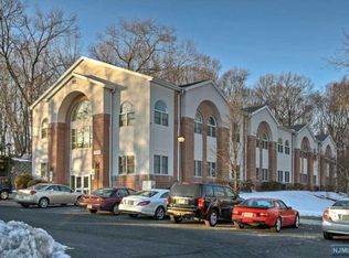 504 Hamburg Tpke STE 102, Wayne, NJ 07470