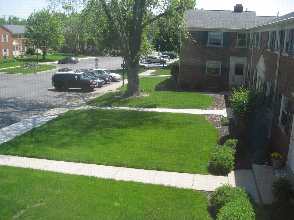 1st image of 1083 Sells Ave APT B