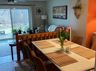 126 Partridge Hl, Colchester, VT 05446