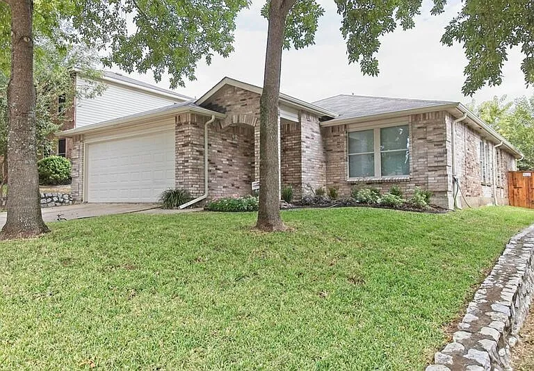 2508 Clear Brook Dr — Photo 33