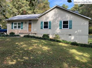 177 E Hickory Hollow Rd, North Wilkesboro, NC 28659