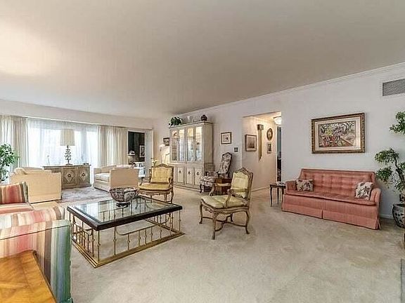 5th image of 1221 Fountaine Dr