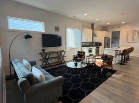 4039 Merlane Dr