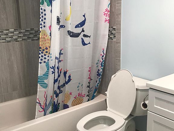 3rd image of 3897 Marlesta Dr
