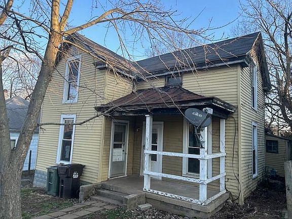 3rd image of 134 Virginia Ave