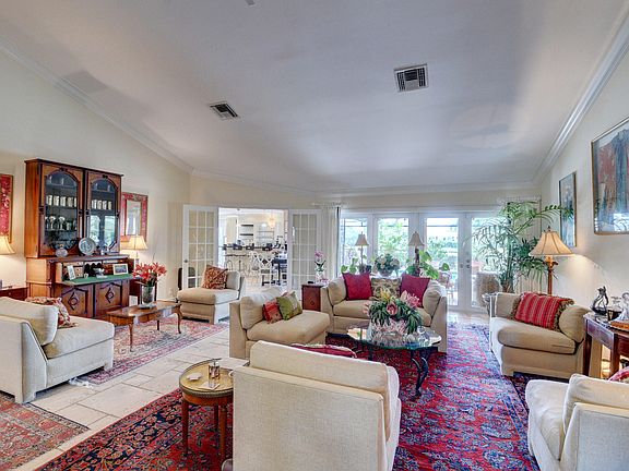 5th image of 4791 Oak Cir