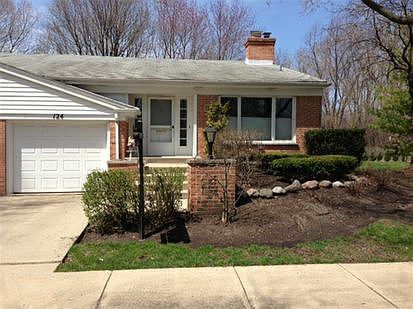 1st image of 124 N Regency Dr W