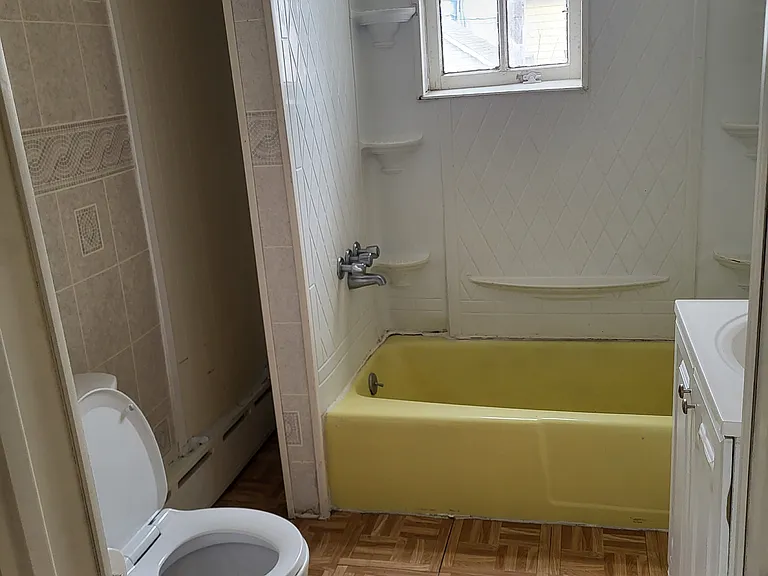 29 2nd St #2R — Photo 8