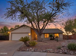 1620 W Oak Shadows Dr, Tucson, AZ 85737