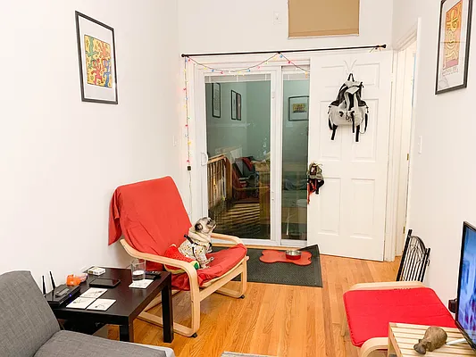 Rented by Ulas Real Estates Inc | media 25