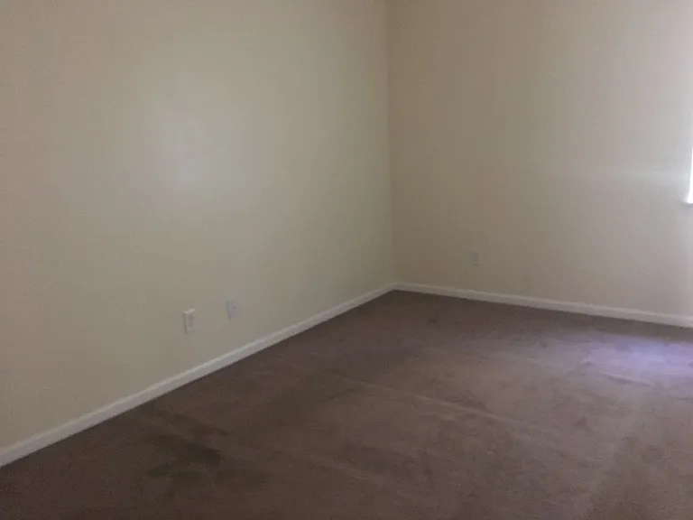 107-111 Aidens Way — Photo 4