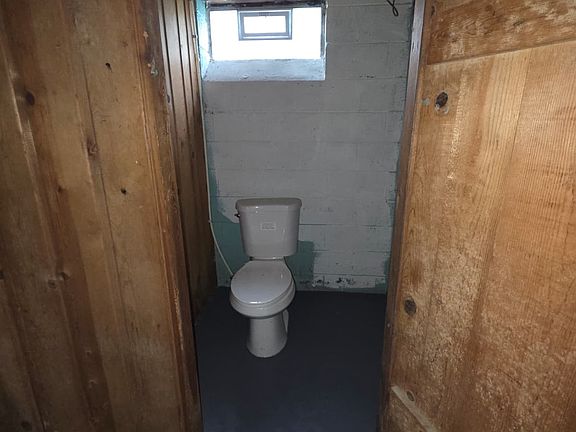 4th image of 4411 E Outer Dr