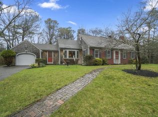 1558 Tremont St, Duxbury, MA 02332