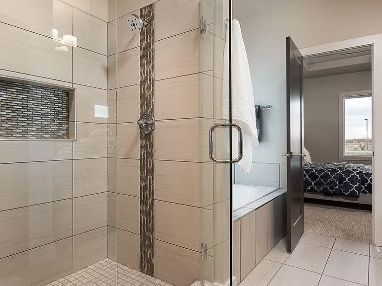 1385 Laramie Ave — Photo 11