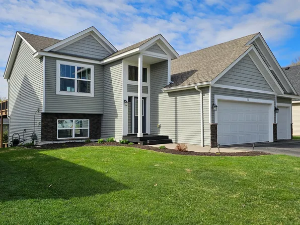 26 Robinson Dr, Lino Lakes, MN 55014