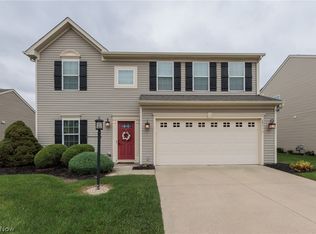 2951 Island Creek Dr, Medina, OH 44256