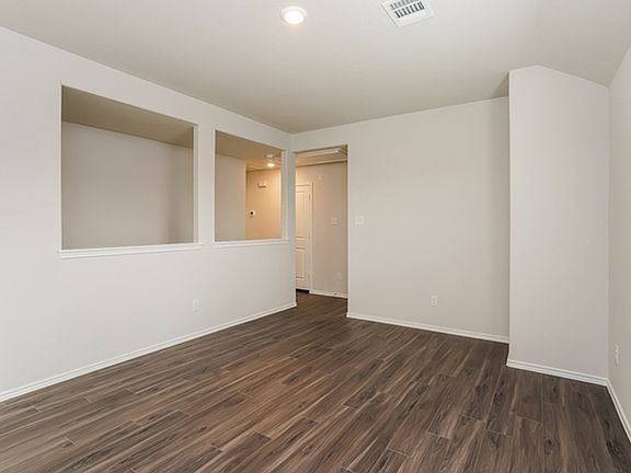 3rd image of 9020 Yellow Rose Dr