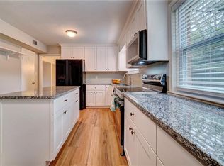 828 Timberlake Dr, Virginia Beach, VA 23464